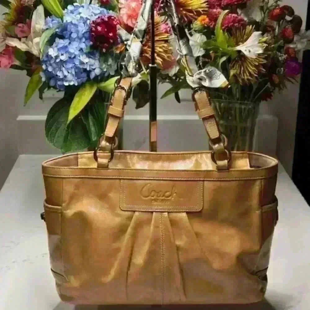 Coach Gallery F13761 Golden Tan Patent Leather Medium Shoulder Bag Turn Locks